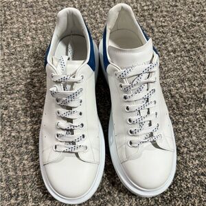 White and Blue Alexander mcqueens size EU 43
